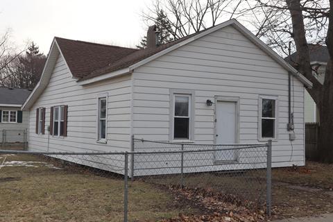 8 S Lake St, Grant, MI 49327 photo 15