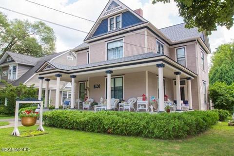 124 E Chicago St, Coldwater, MI 49036 photo 1