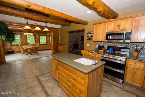67741 Lost Rd, Cassopolis, MI 49031 photo 4