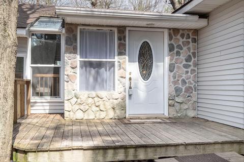 684 2nd St, Plainwell, MI 49080 photo 4