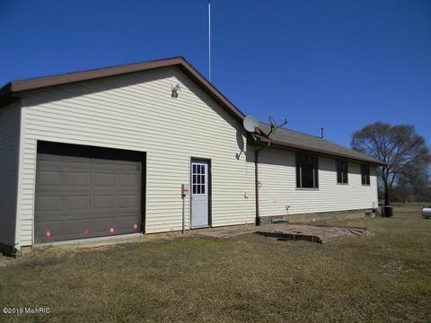 7311 W Saint Charles Rd, Sumner, MI 48889 photo 12