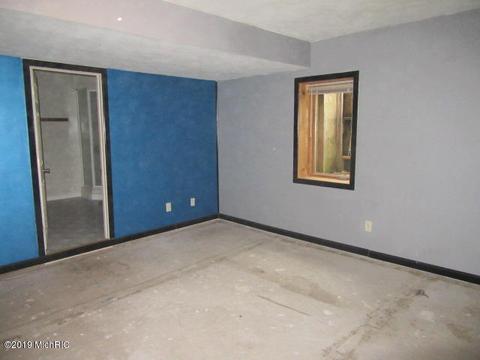 336 S Locust Ave, White Cloud, MI 49349 photo 13
