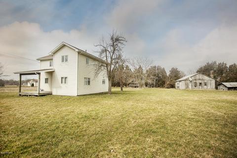 16658 Three Oaks Rd, Three Oaks, MI 49128 photo 2