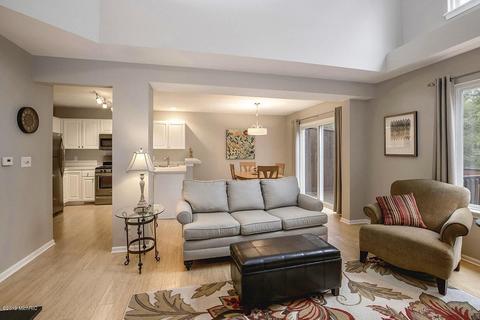 618 Abbey Mill Dr SE, Ada, MI 49301 photo 5