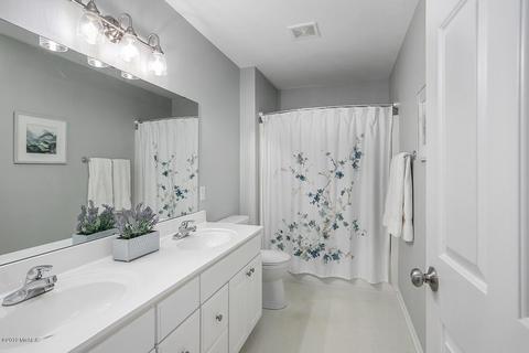 618 Abbey Mill Dr SE, Ada, MI 49301 photo 13