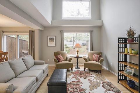 618 Abbey Mill Dr SE, Ada, MI 49301 photo 4