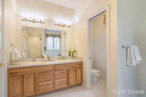 507 Roundtree Dr NE, Ada, MI 49301 photo 27