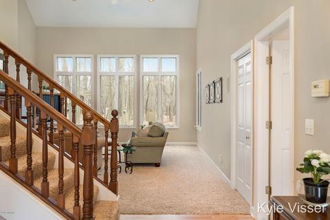507 Roundtree Dr NE, Ada, MI 49301 photo 7