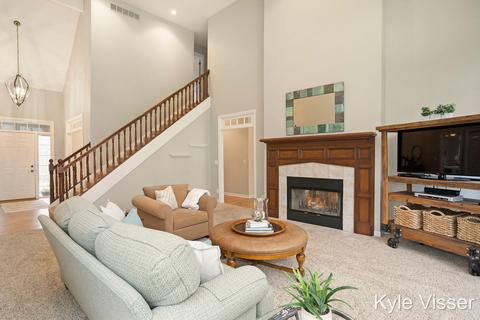 507 Roundtree Dr NE, Ada, MI 49301 photo 10
