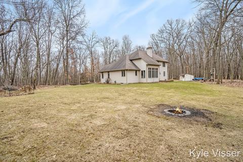 507 Roundtree Dr NE, Ada, MI 49301 photo 39