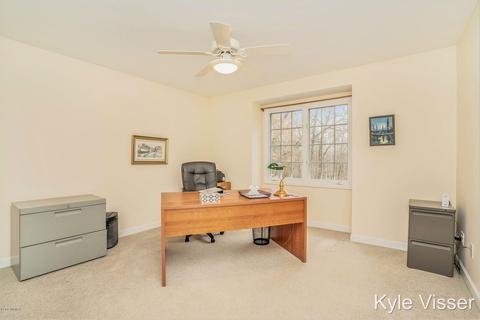 507 Roundtree Dr NE, Ada, MI 49301 photo 32