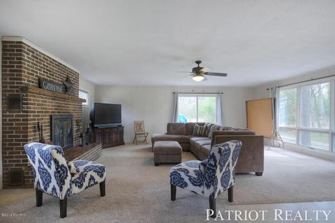 1376 E 88th St, Newaygo, MI 49337 photo 21