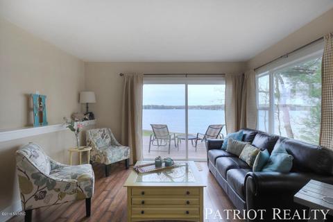 1376 E 88th St, Newaygo, MI 49337 photo 8