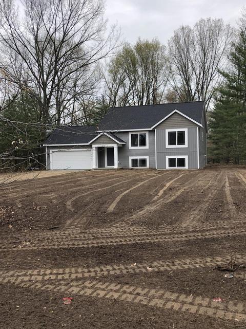2595 Chapel Ct, Dorr, MI 49323 photo 2