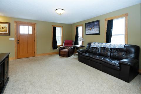 10585 E Z Ave, Mendon, MI 49072 photo 4