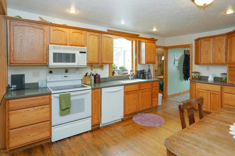 10585 E Z Ave, Mendon, MI 49072 photo 6