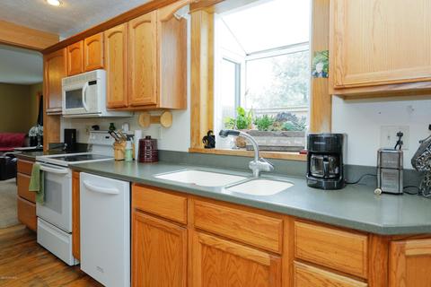 10585 E Z Ave, Mendon, MI 49072 photo 8