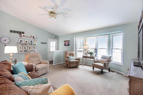 1935 E Parmeter Rd, Ionia, MI 48846 photo 8