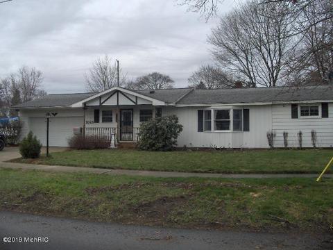 1025 S Pleasant St, Belding, MI 48809 photo 1