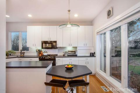 9051 36th St SE, Ada, MI 49301 photo 9
