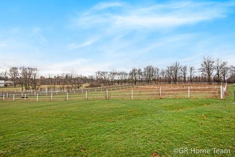 9051 36th St SE, Ada, MI 49301 photo 3