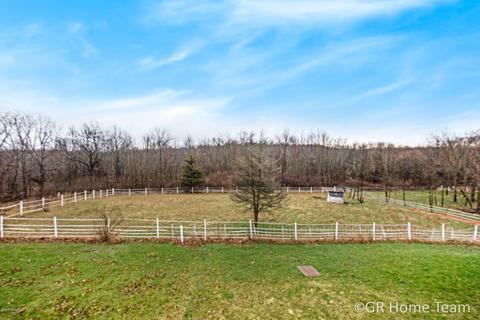 9051 36th St SE, Ada, MI 49301 photo 5