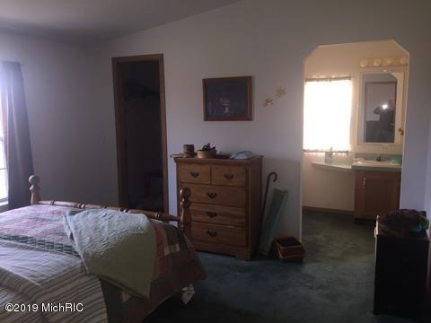 835 Kinter Rd, Bronson, MI 49028 photo 6