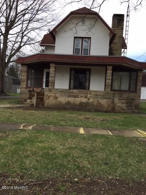 113 Everett St, Homer, MI 49245 photo 2