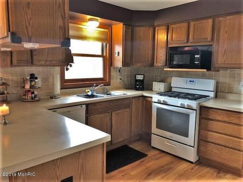 7635 River Rd, Evart, MI 49631 photo 6