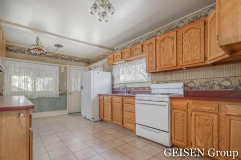 407 N Demorest St, Belding, MI 48809 photo 9