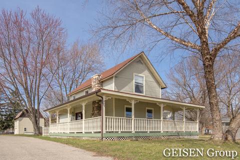 407 N Demorest St, Belding, MI 48809 photo 1