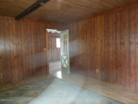 2782 E 1 Mile Rd, White Cloud, MI 49349 photo 33