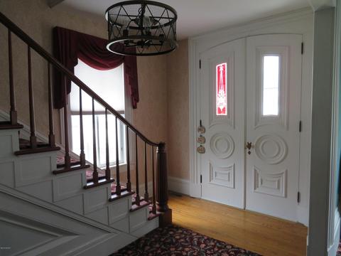 320 Canaris St, Constantine, MI 49042 photo 3