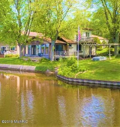 1181 Willow Dr, Colon, MI 49040 photo 1