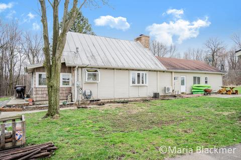 1905 Bugbee Rd, Ionia, MI 48846 photo 3