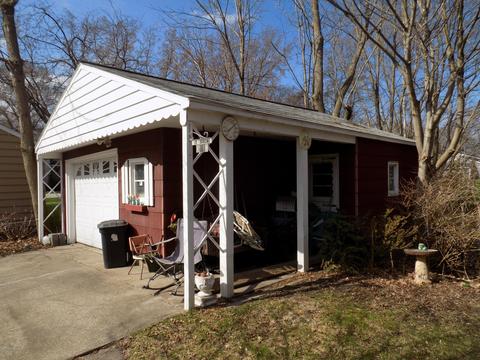 910 Davis St, Manistee, MI 49660 photo 6