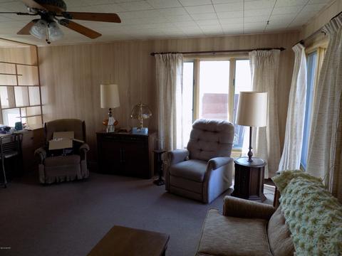 910 Davis St, Manistee, MI 49660 photo 11