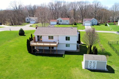 973 Pinnacle Ct, Plainwell, MI 49080 photo 8