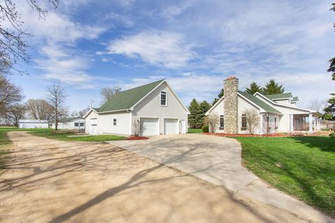 1189 E Tuttle Rd, Ionia, MI 48846 photo 2