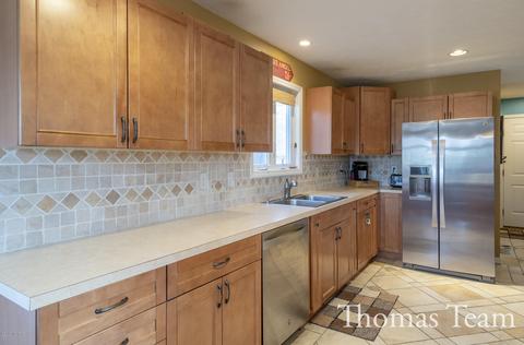4017 Patti Rd, Dorr, MI 49323 photo 8