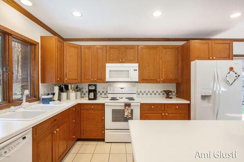 8200 Conservation St NE, Ada, MI 49301 photo 13
