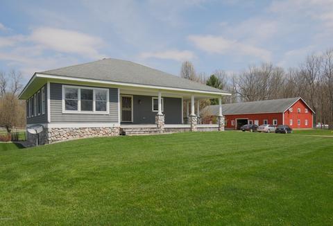 800 W A B Ave, Plainwell, MI 49080 photo 3