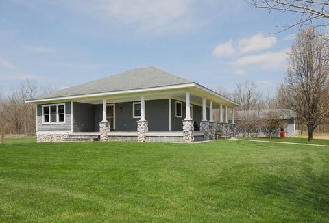 800 W A B Ave, Plainwell, MI 49080 photo 4