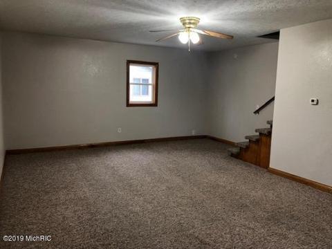 12 Tibbits St, Coldwater, MI 49036 photo 4