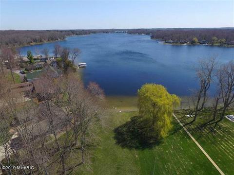 5519 S Jackson Rd, Jackson, MI 49201 photo 2