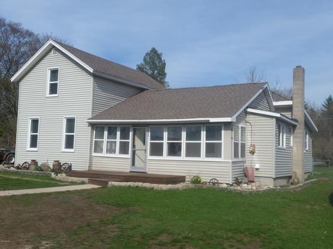 32 N State St, Hesperia, MI 49421 photo 1