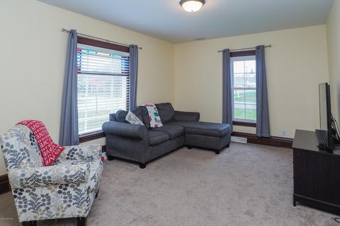 303 E Clay St, Schoolcraft, MI 49087 photo 5