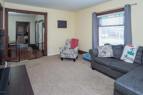 303 E Clay St, Schoolcraft, MI 49087 photo 6