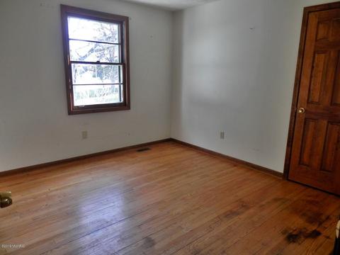 11626 Tannerville Rd, Kaleva, MI 49645 photo 15