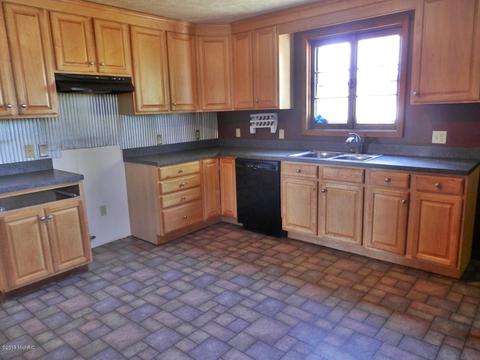 11626 Tannerville Rd, Kaleva, MI 49645 photo 11